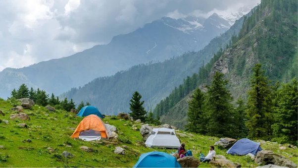 Top Winter Holiday Spots in India Kasol, Himachal Pradesh 